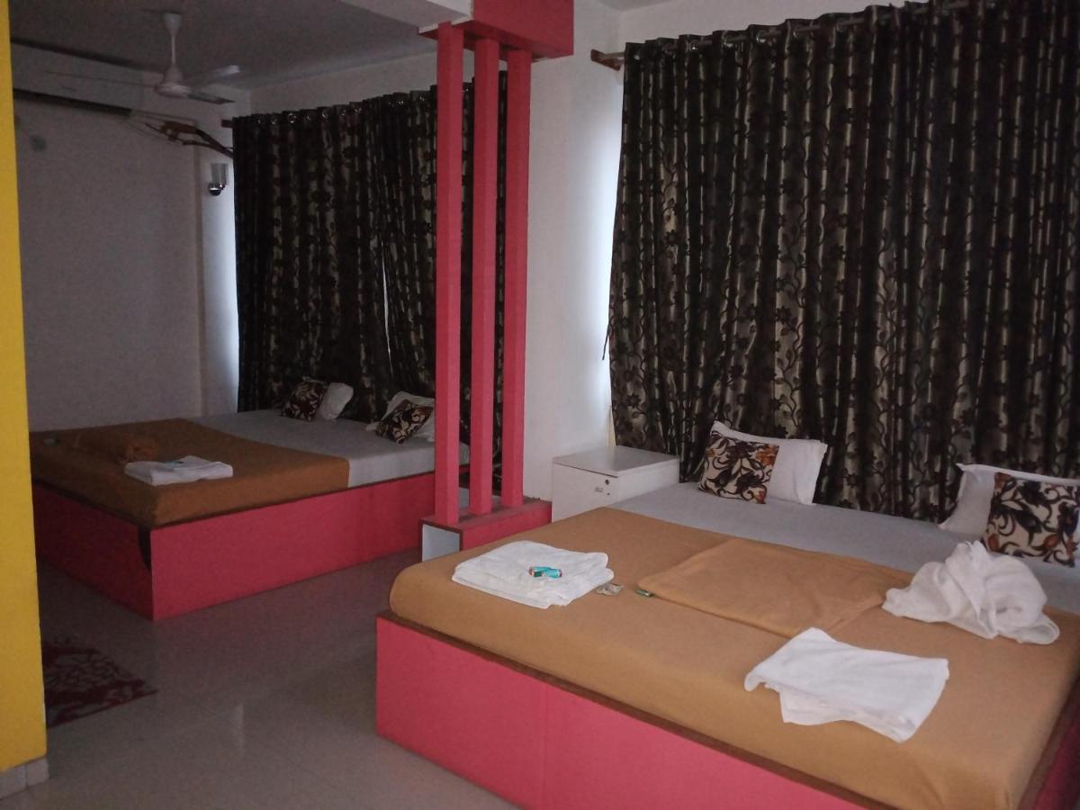 Malhar Palace Hotel 쉬르디 외부 사진